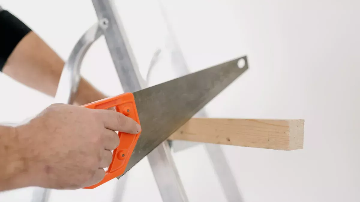 เลื่อยมือสำหรับงานไม้: ประเภทการใช้และสิ่งที่คุณต้องการ